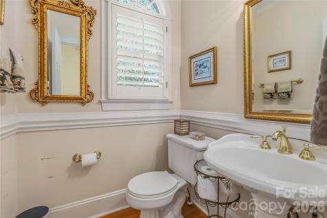 6208 Highview Road Matthews NC 28104