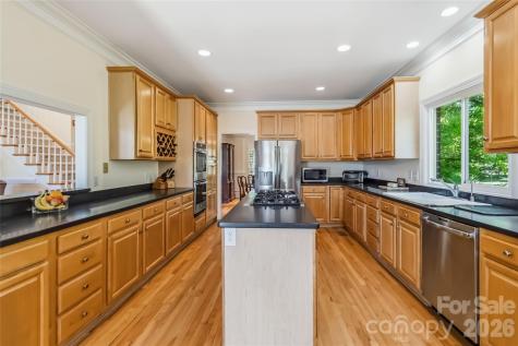 6208 Highview Road Matthews NC 28104