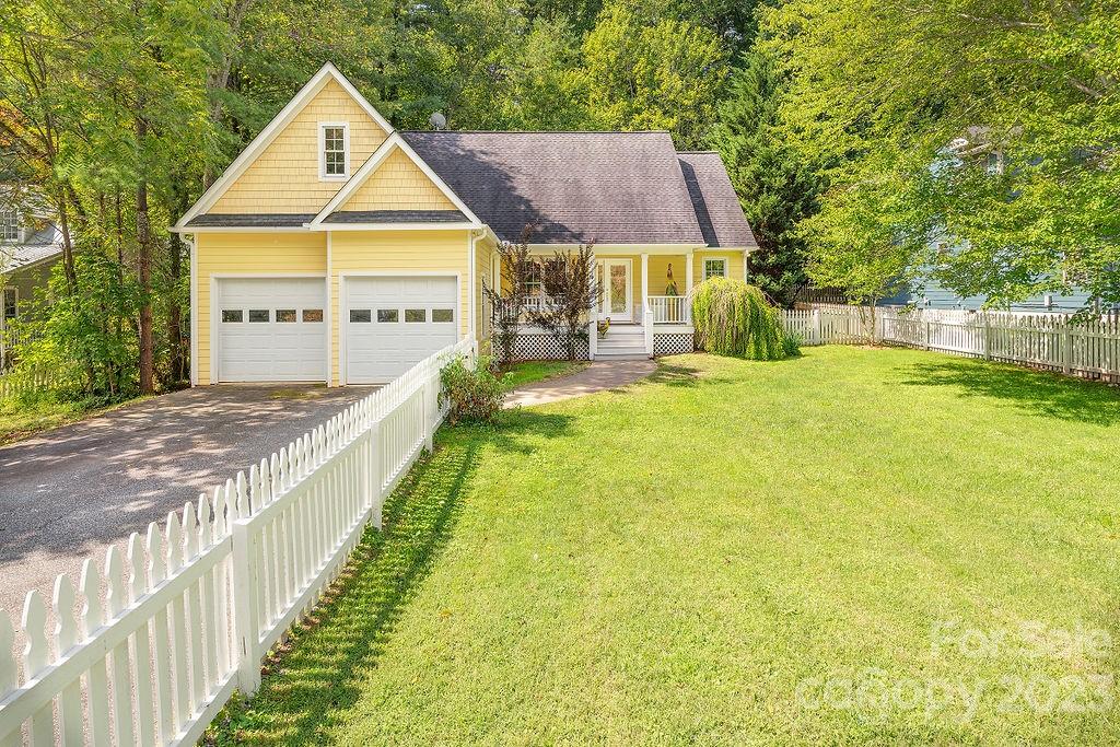 14 Pinecroft Road Asheville NC 28804