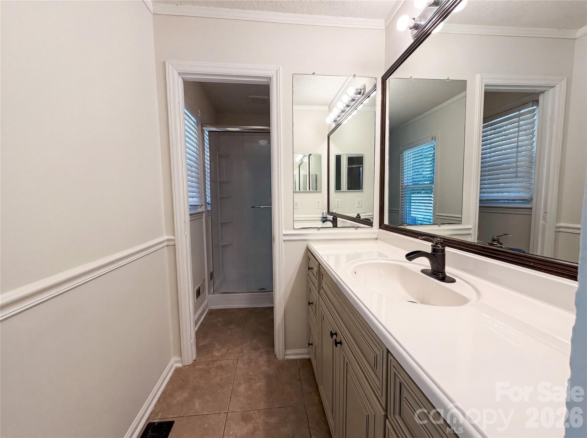 6727 Glenmoor Drive Charlotte NC 28214