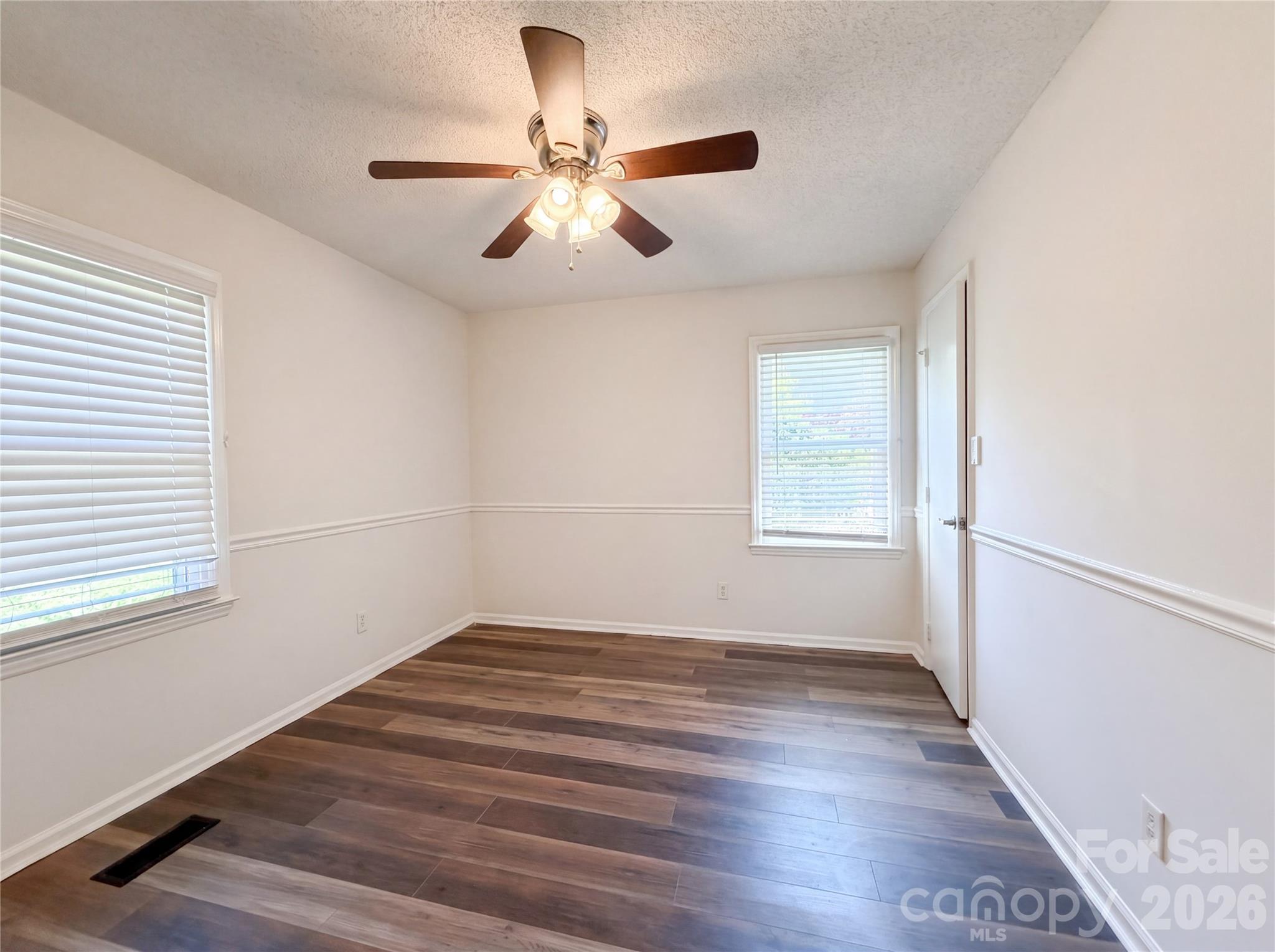 6727 Glenmoor Drive Charlotte NC 28214