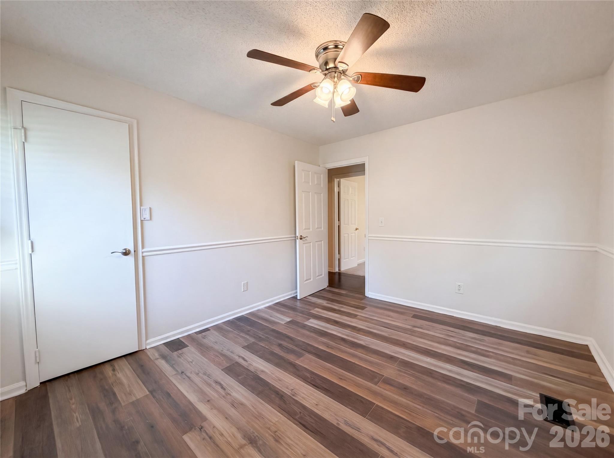6727 Glenmoor Drive Charlotte NC 28214