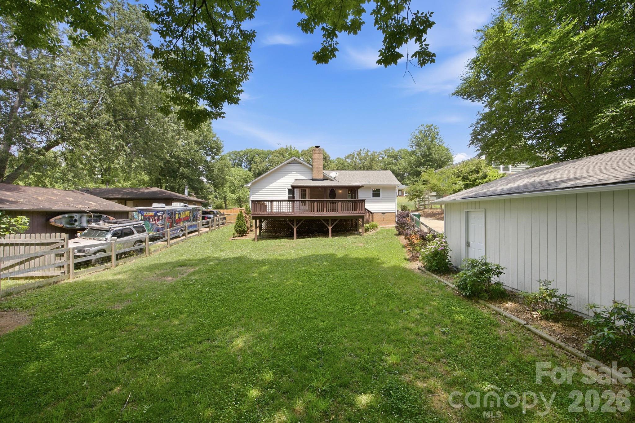 6727 Glenmoor Drive Charlotte NC 28214