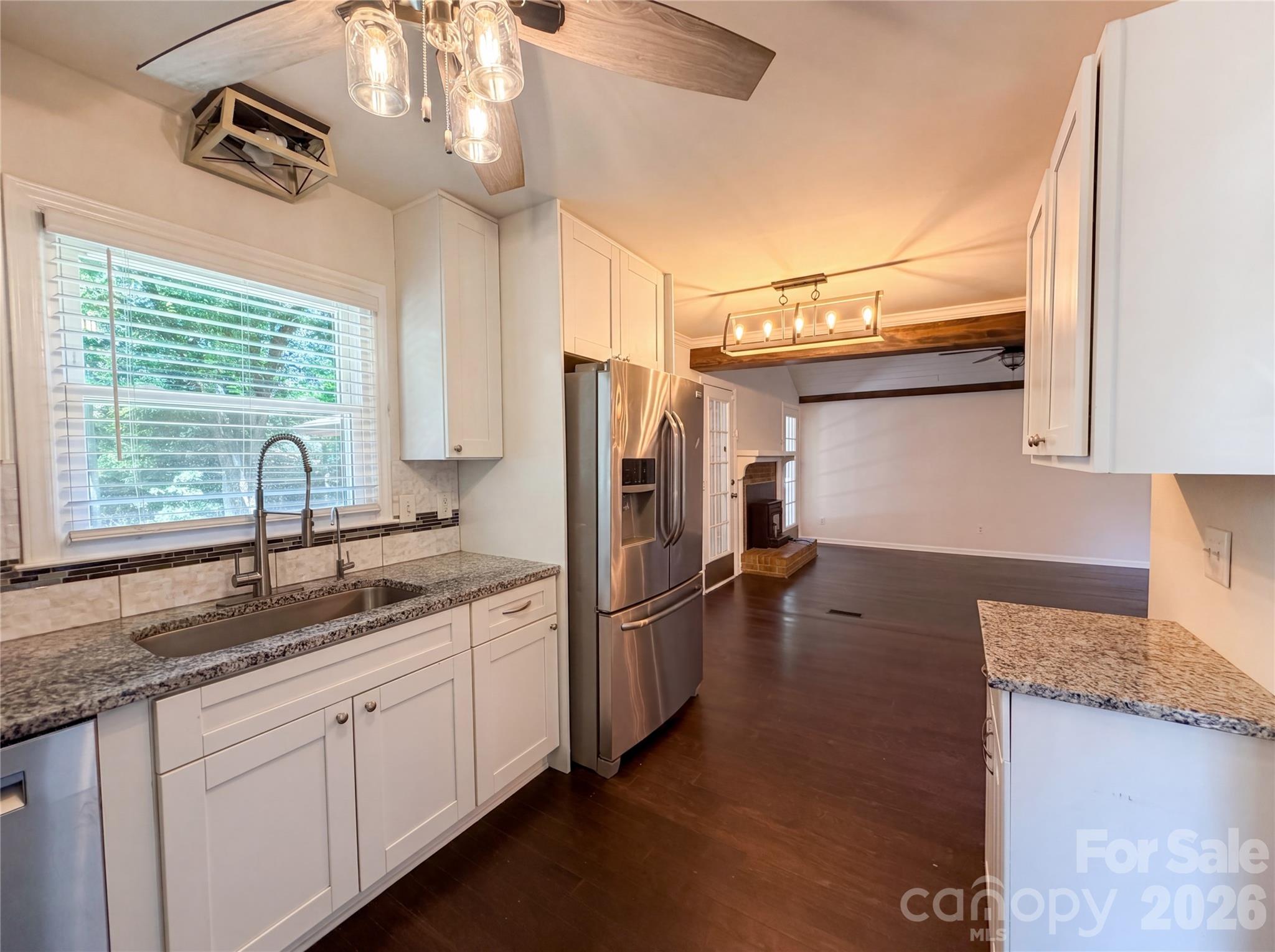 6727 Glenmoor Drive Charlotte NC 28214