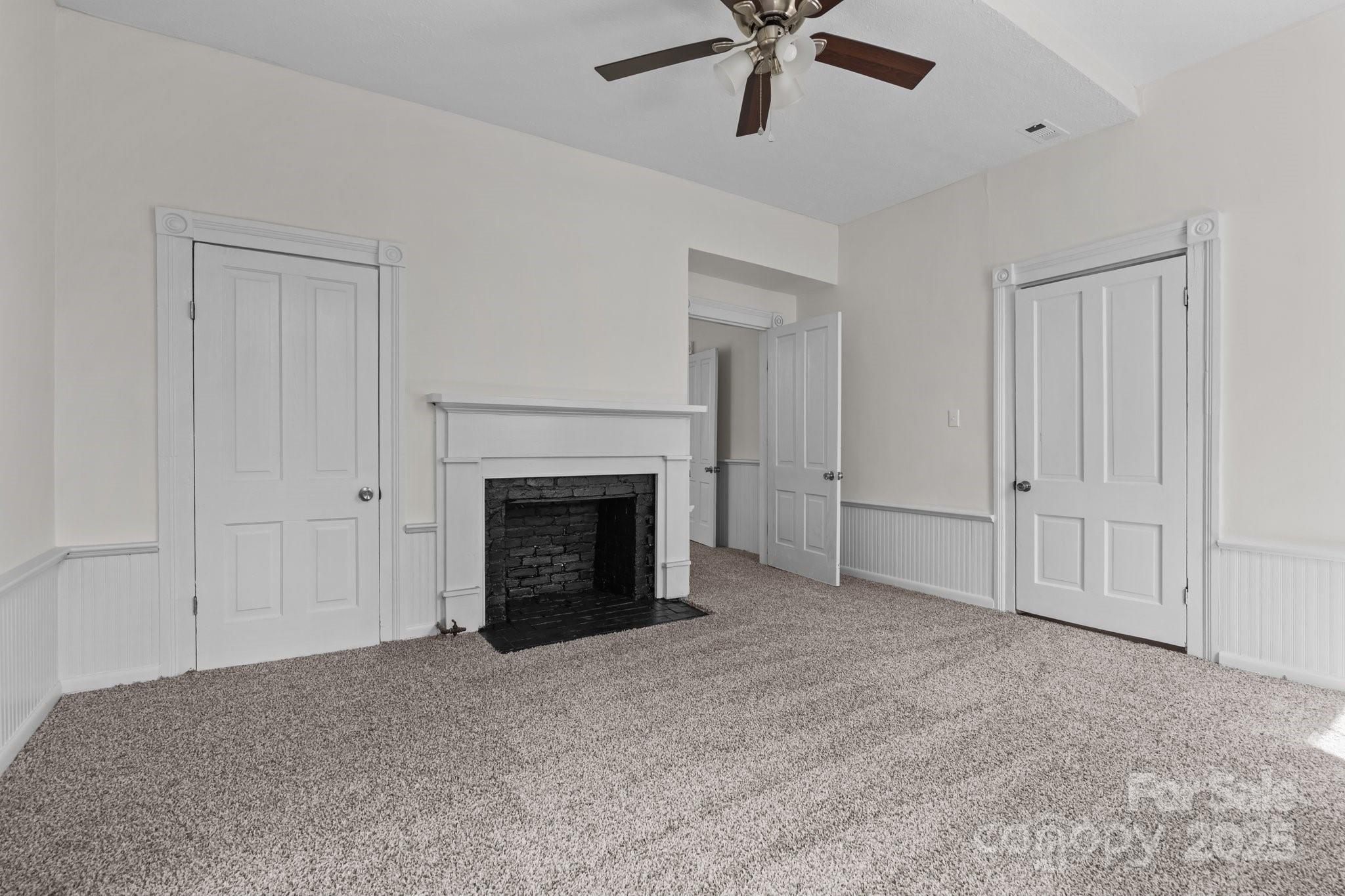 301 W Central Street Maxton NC 28364