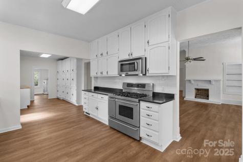 301 W Central Street Maxton NC 28364