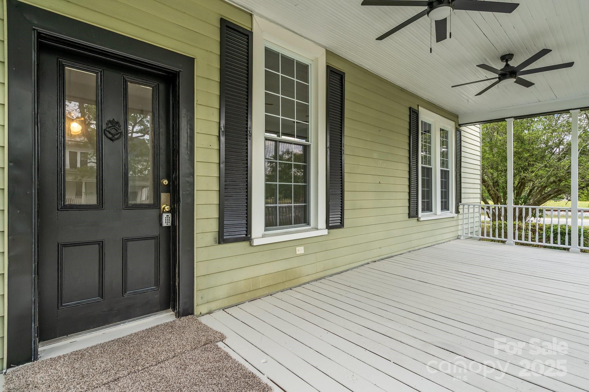 301 W Central Street Maxton NC 28364