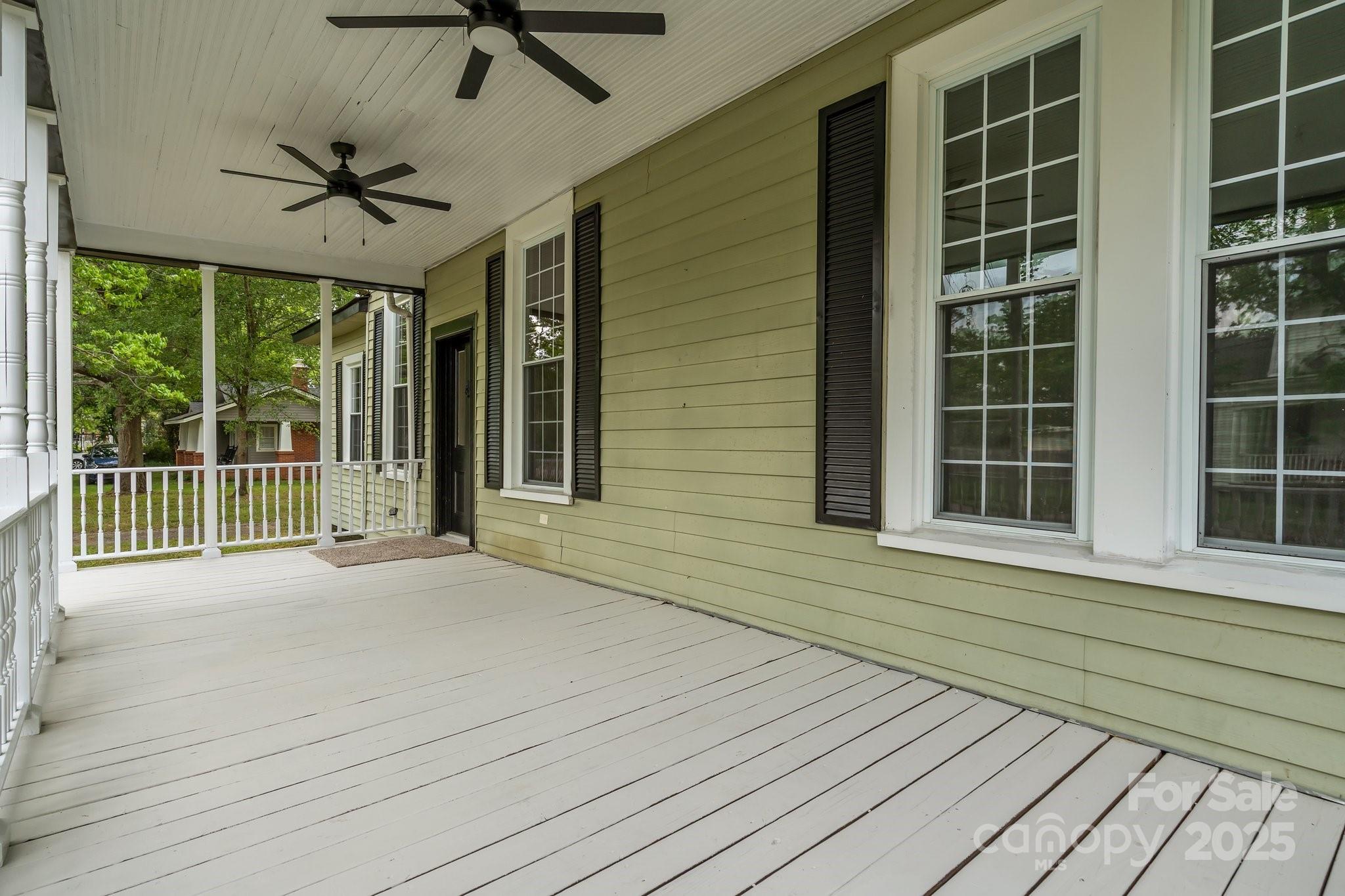 301 W Central Street Maxton NC 28364