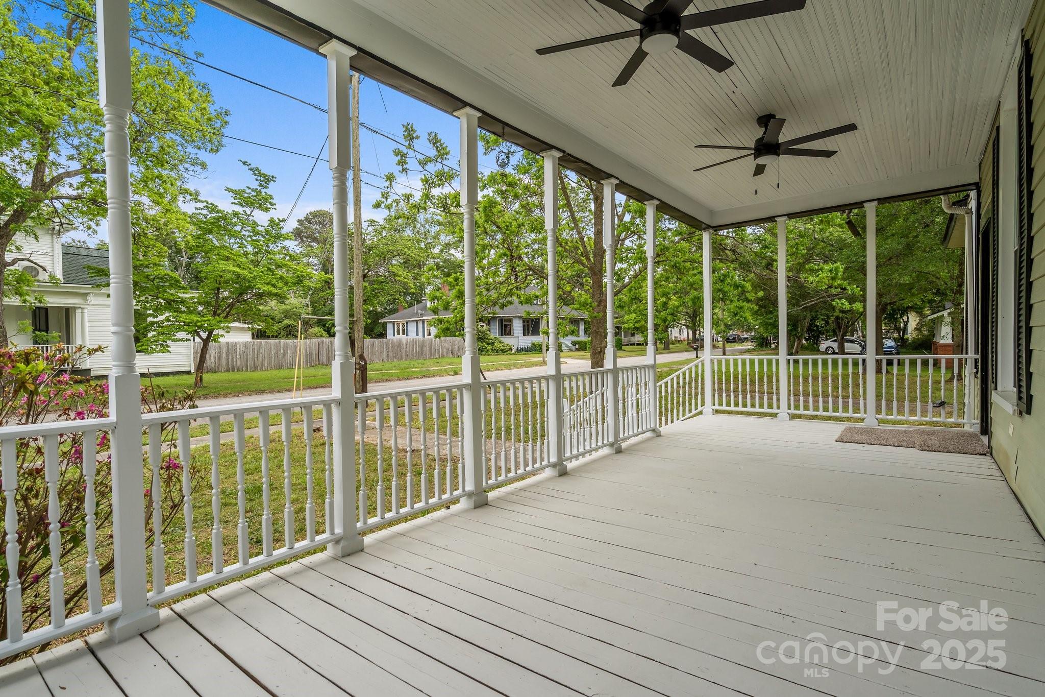 301 W Central Street Maxton NC 28364