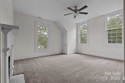 301 W Central Street Maxton NC 28364