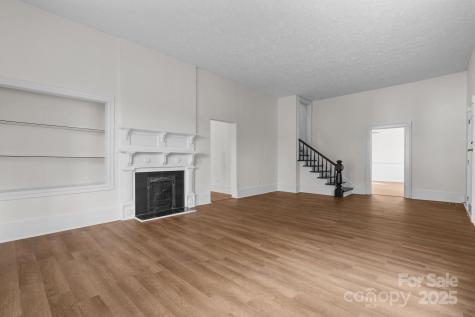 301 W Central Street Maxton NC 28364