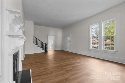 301 W Central Street Maxton NC 28364