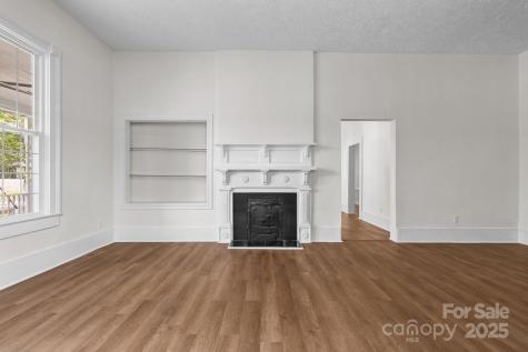 301 W Central Street Maxton NC 28364