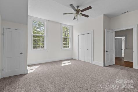 301 W Central Street Maxton NC 28364