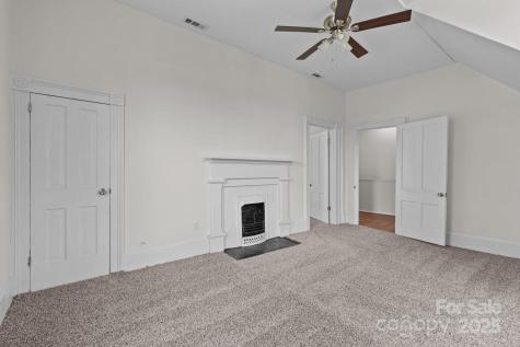 301 W Central Street Maxton NC 28364