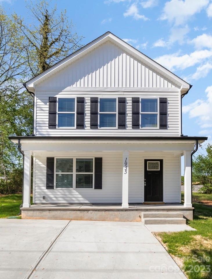 934 4th Street Statesville NC 28677