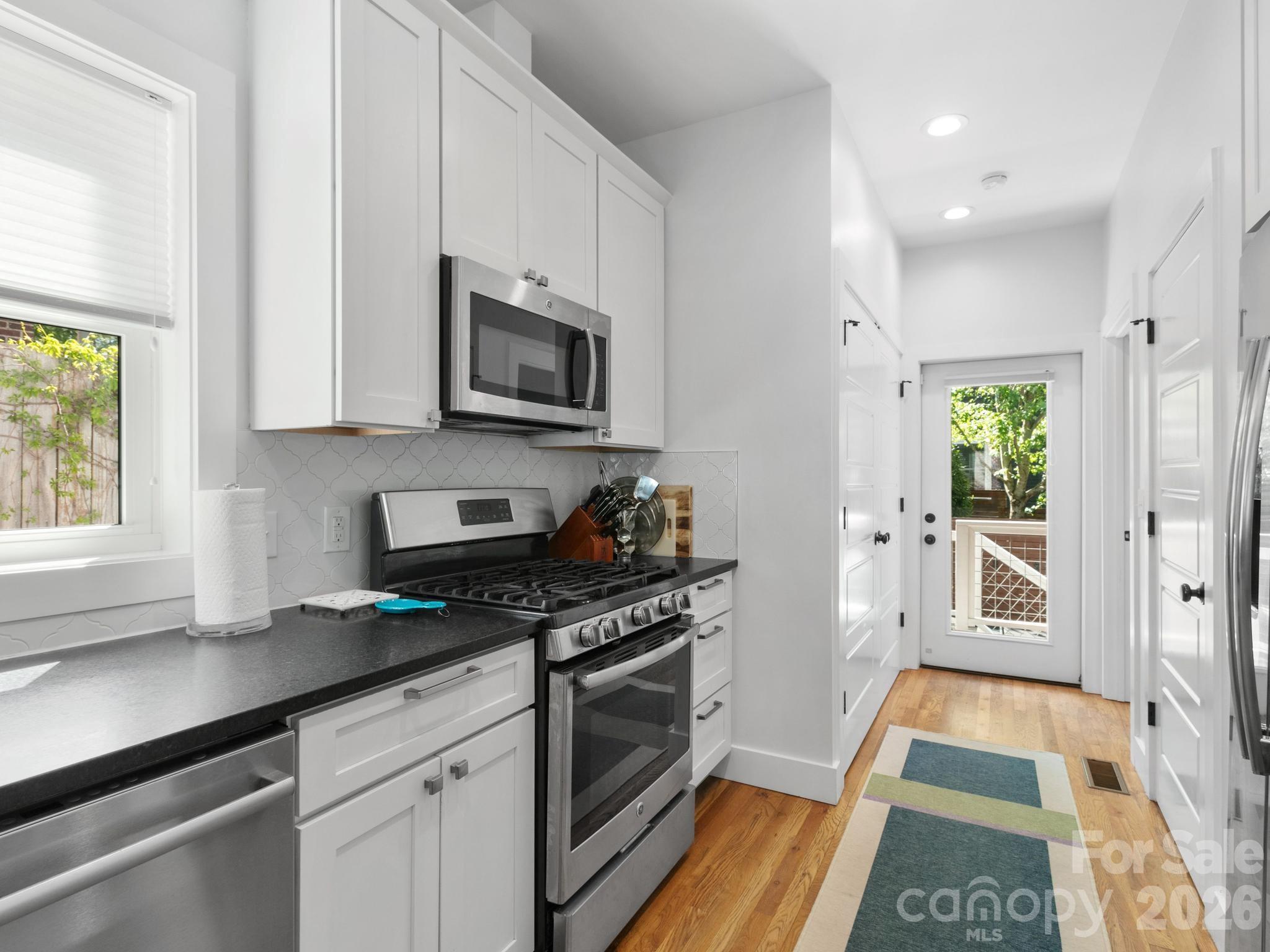 46 Rumbough Place Asheville NC 28806