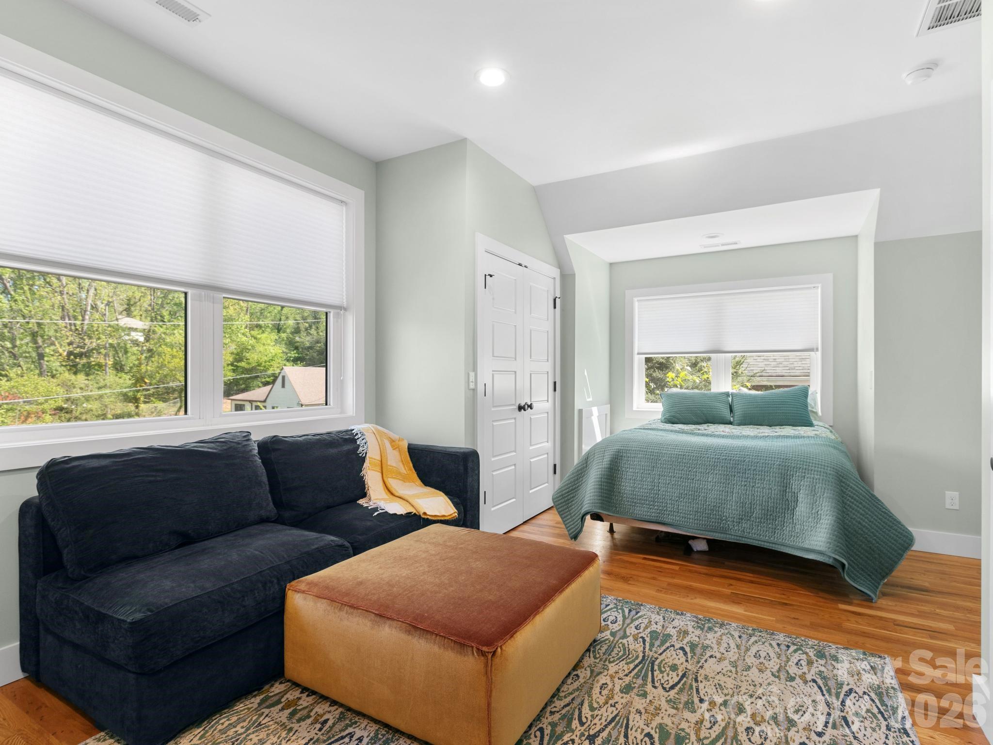 46 Rumbough Place Asheville NC 28806
