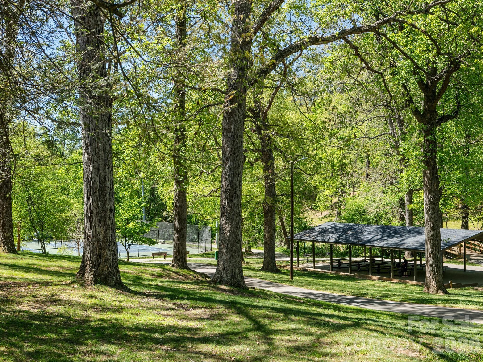 46 Rumbough Place Asheville NC 28806
