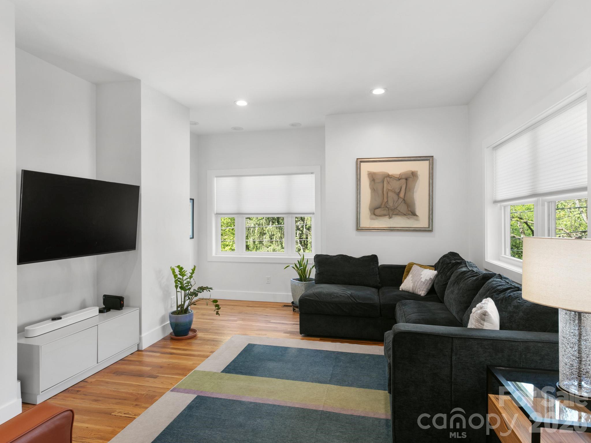 46 Rumbough Place Asheville NC 28806