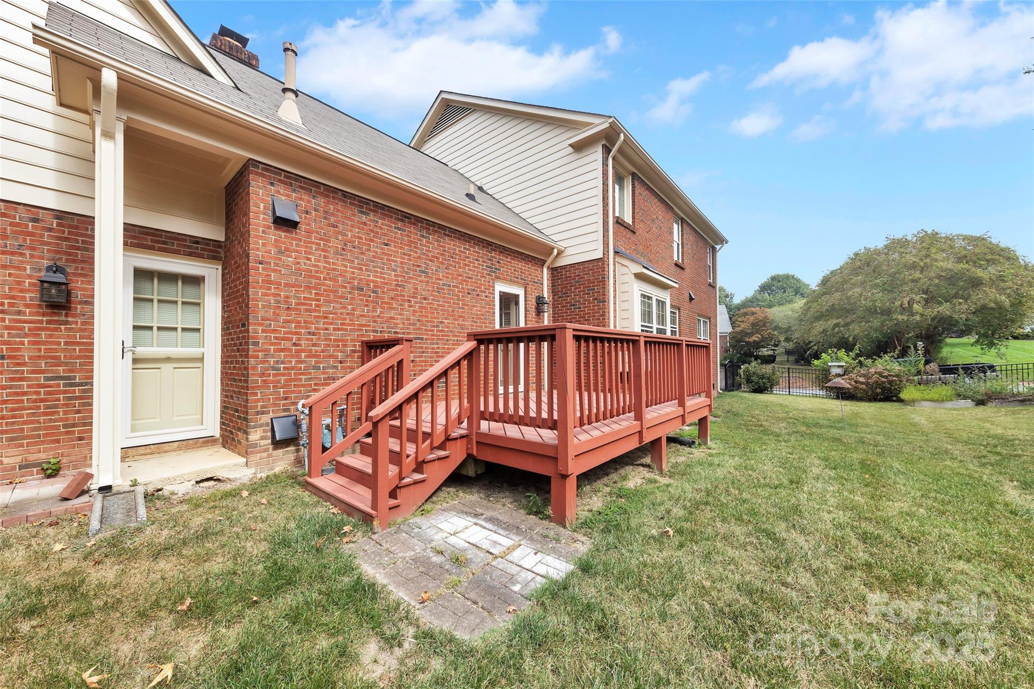 1401 Matthews Plantation Drive Matthews NC 28105