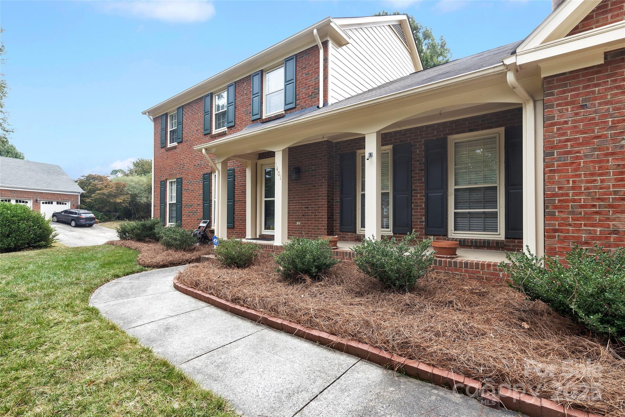 1401 Matthews Plantation Drive Matthews NC 28105
