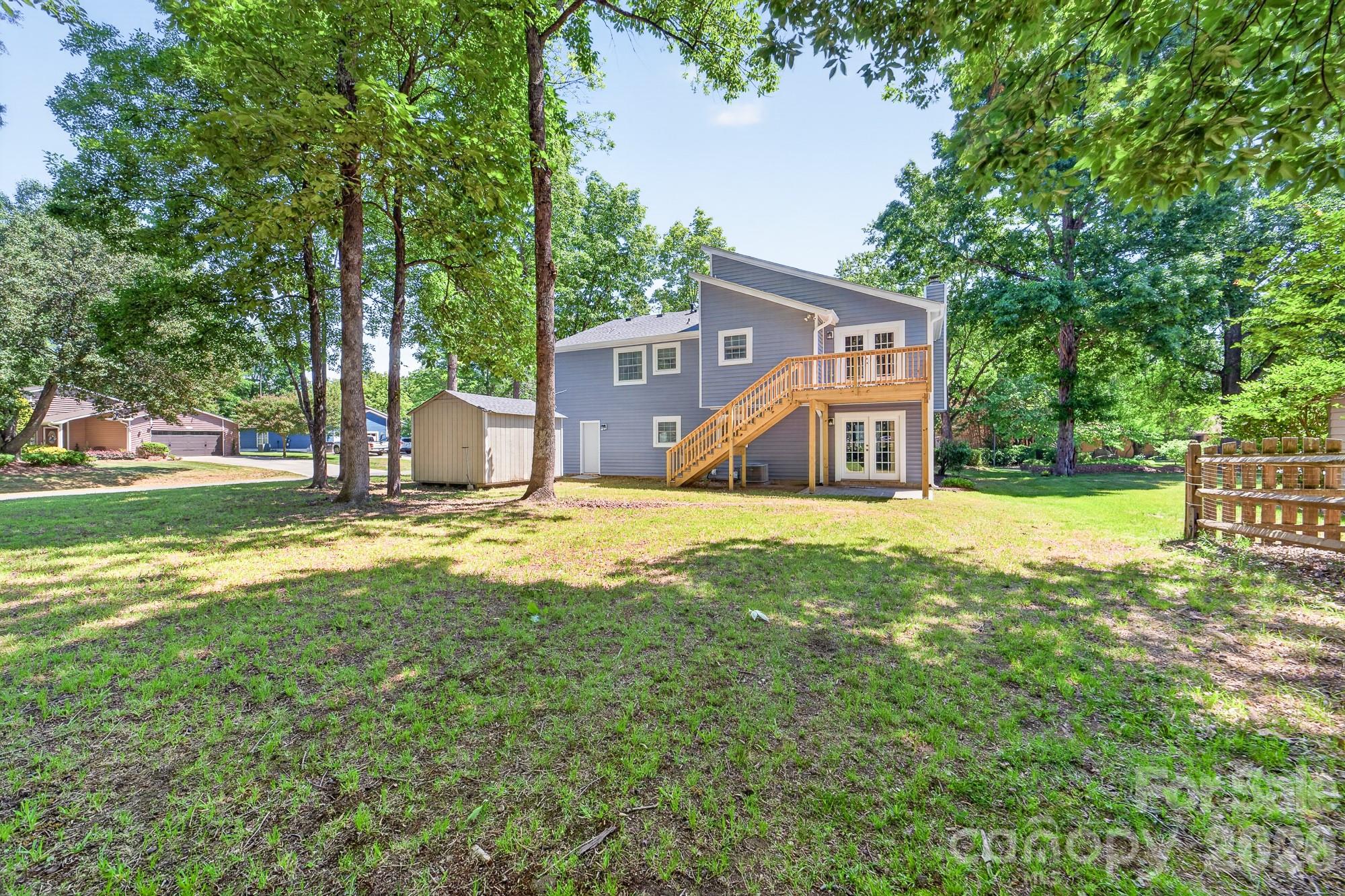 10730 Coachman Circle Charlotte NC 28277