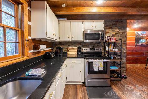 16 Rocky Glen Trail Black Mountain NC 28711