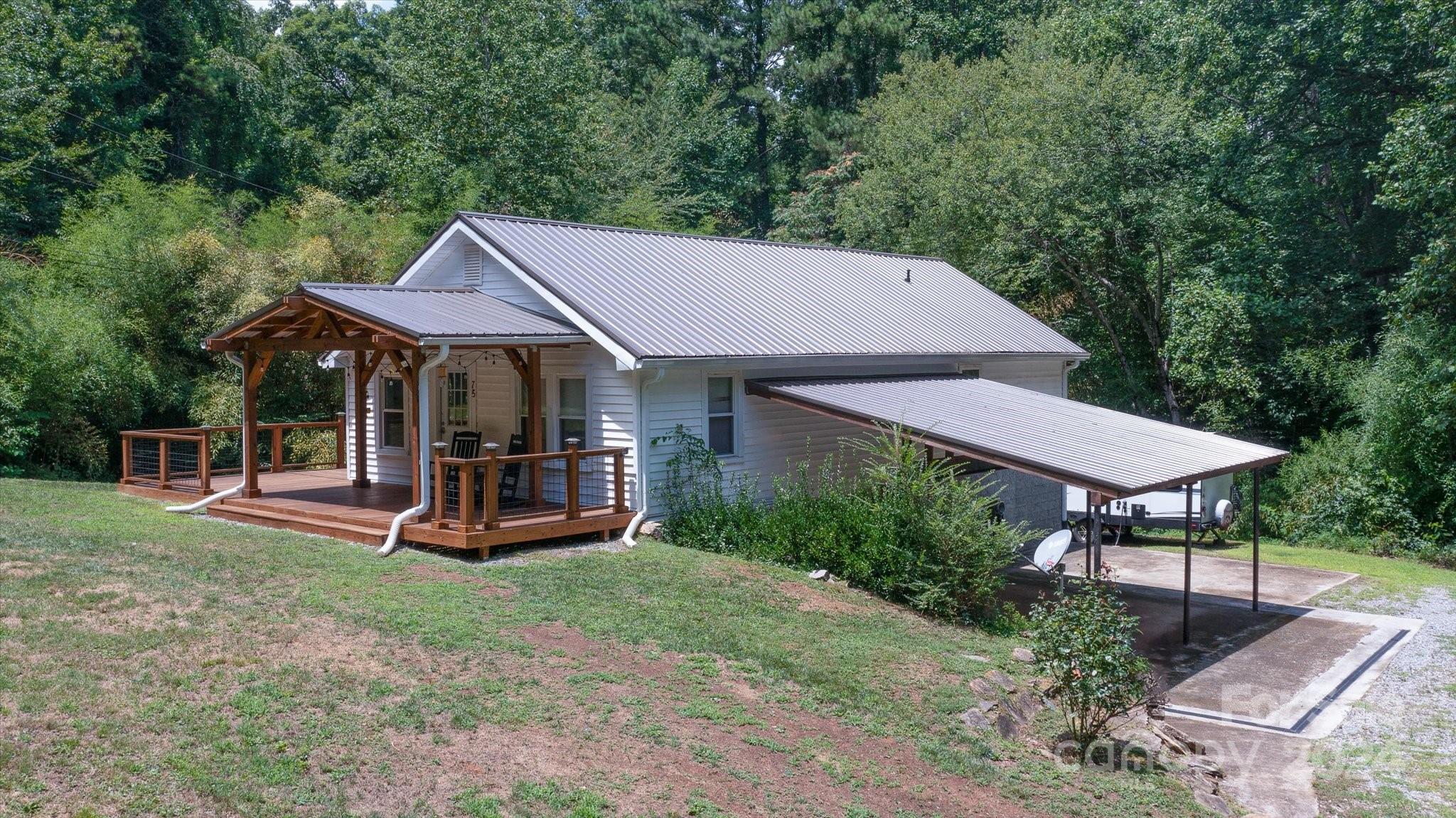 75 View Street Columbus NC 28722