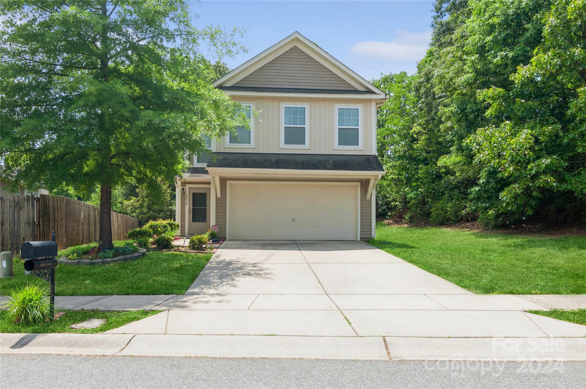 6034 Crossvine Lane Charlotte NC 28215