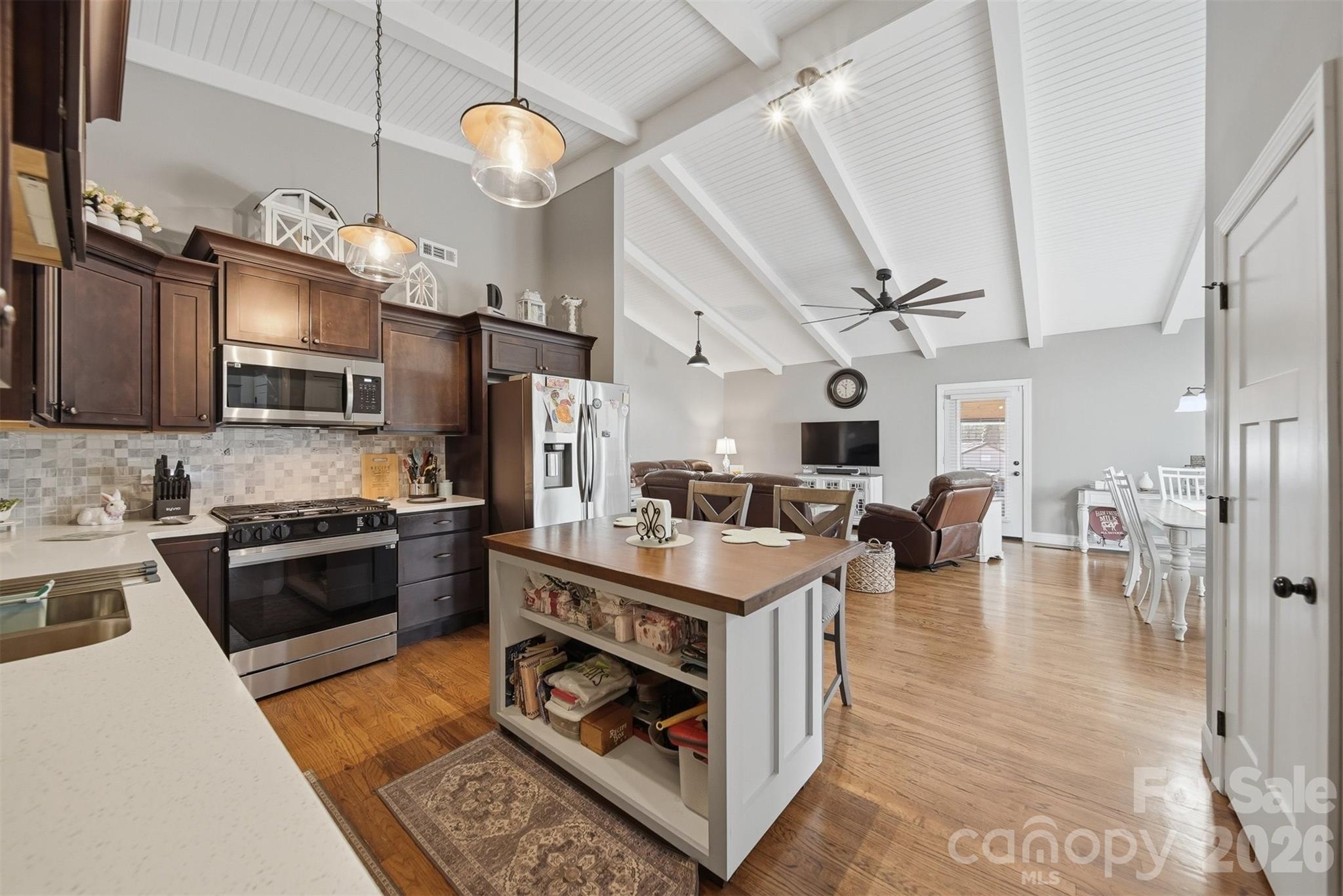 1300 Laurel Street NE Valdese NC 28690