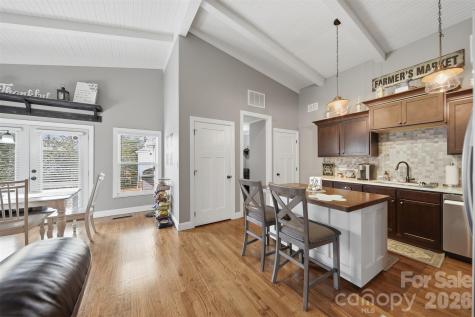 1300 Laurel Street NE Valdese NC 28690