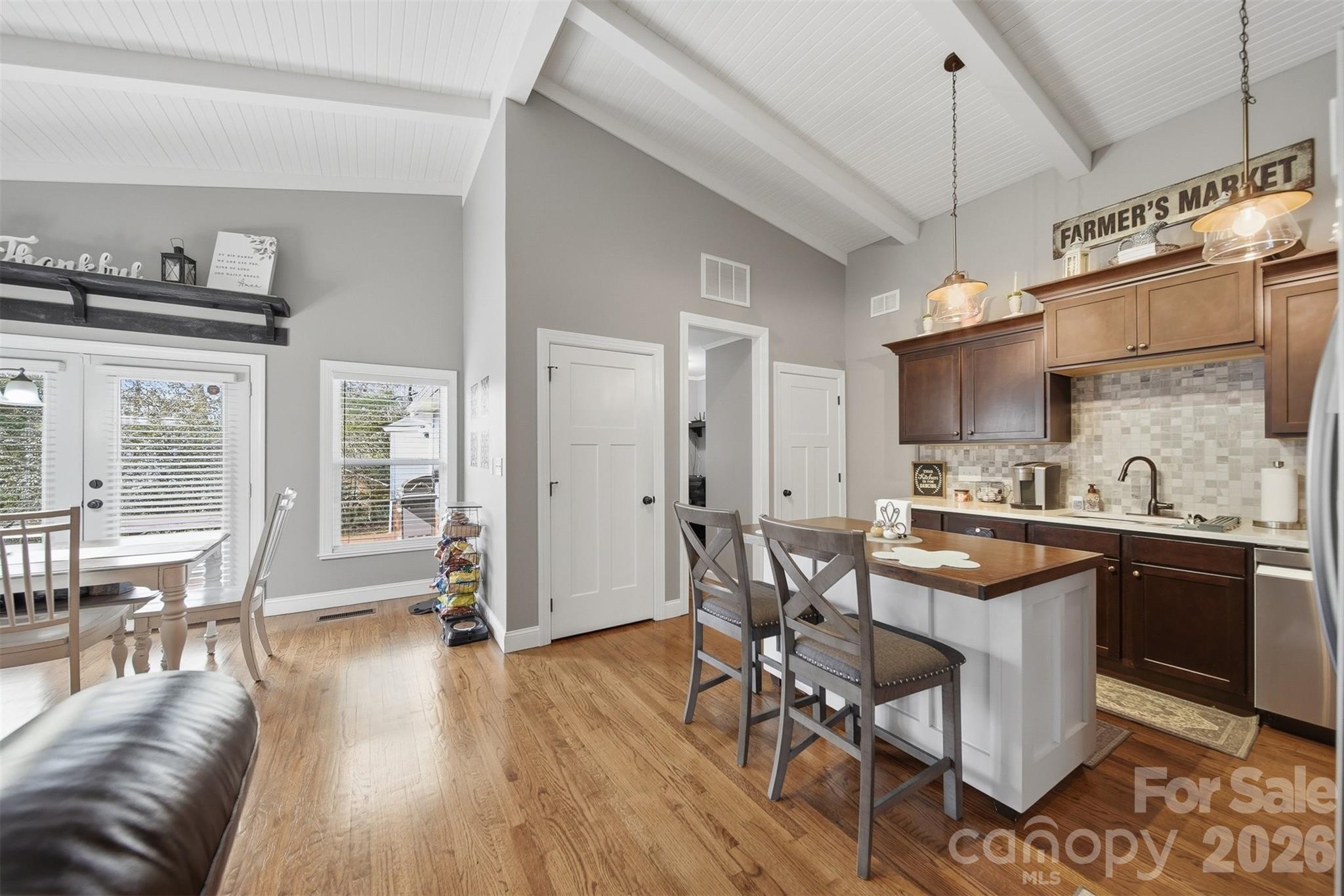 1300 Laurel Street NE Valdese NC 28690