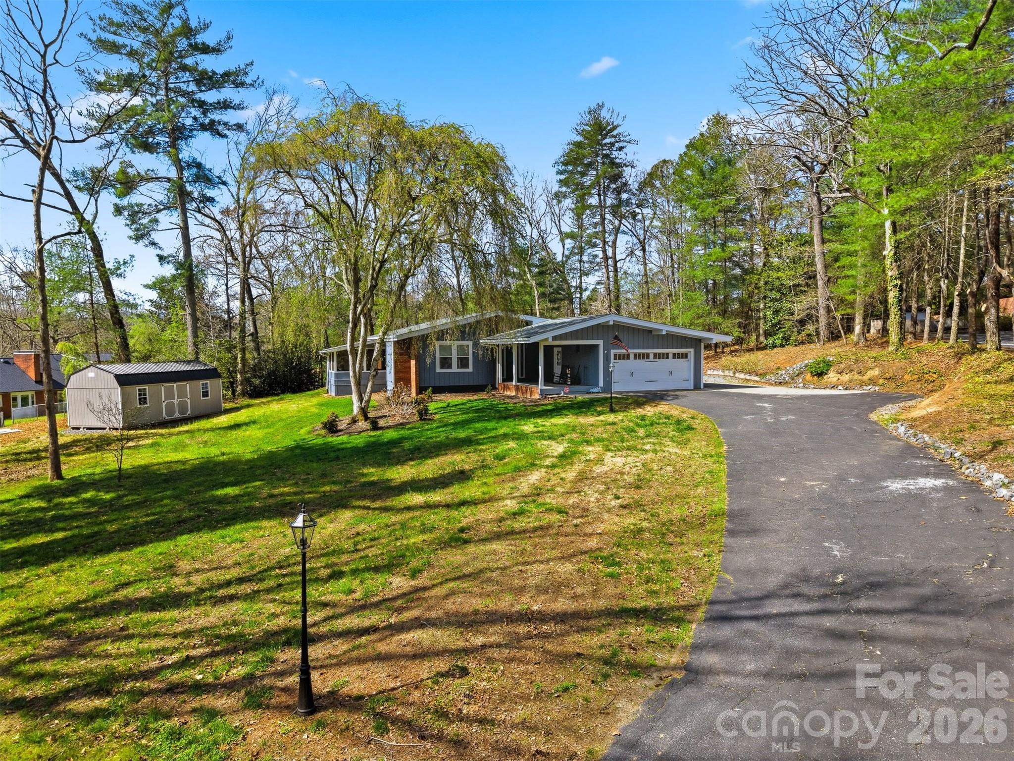 1300 Laurel Street NE Valdese NC 28690