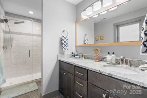 37 Bryant Street Asheville NC 28806