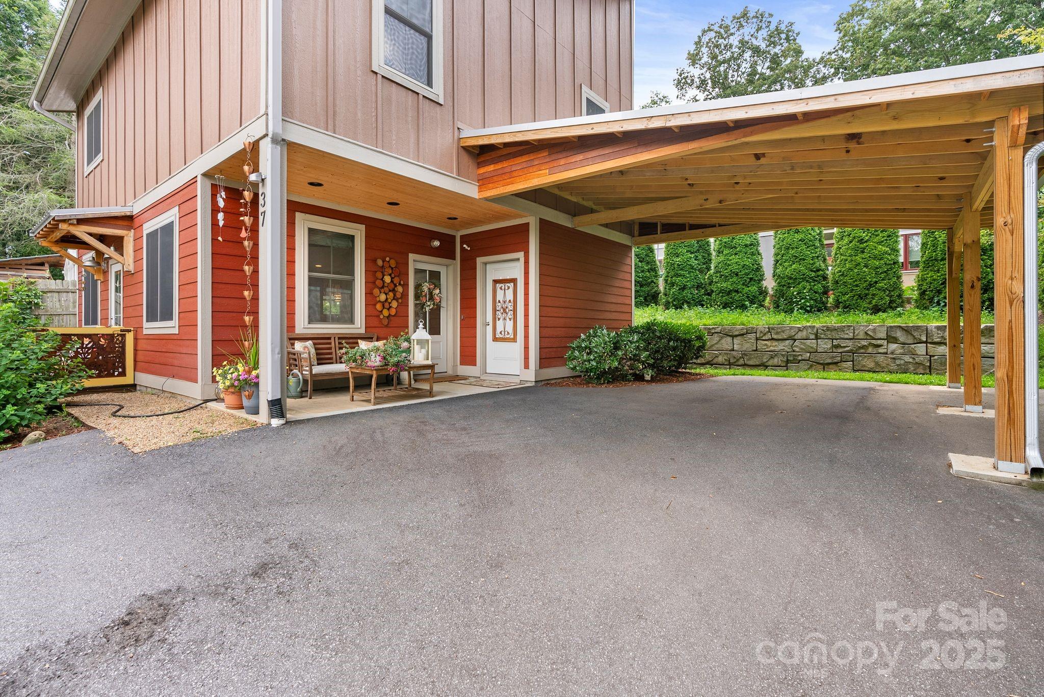 37 Bryant Street Asheville NC 28806