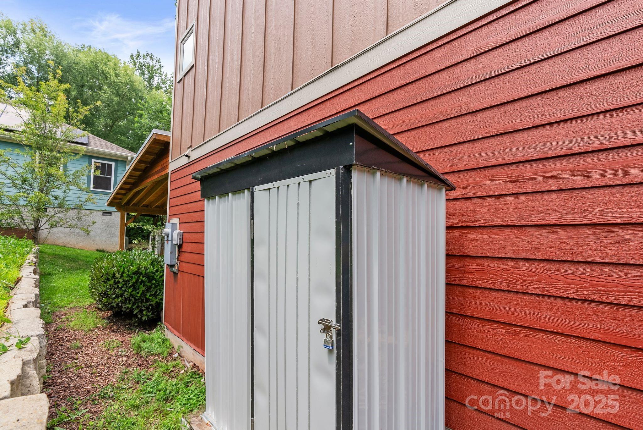 37 Bryant Street Asheville NC 28806