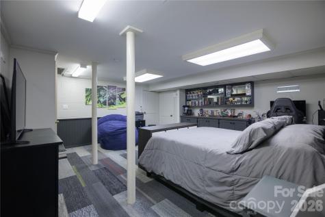 137 E Whisperwood Circle Hendersonville NC 28791