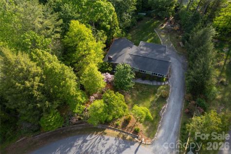 137 E Whisperwood Circle Hendersonville NC 28791