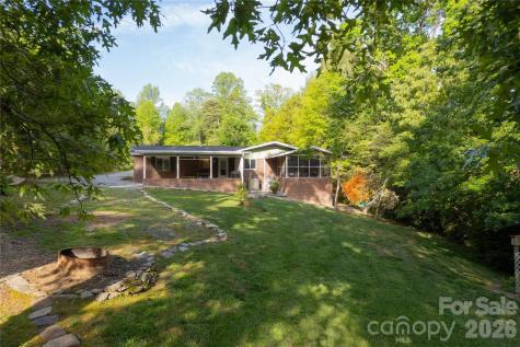 137 E Whisperwood Circle Hendersonville NC 28791
