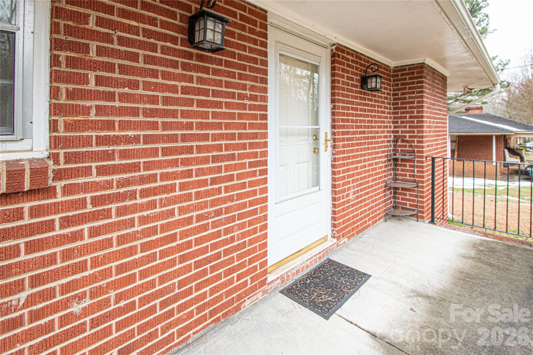 7218 Lakeside Drive N Charlotte NC 28215