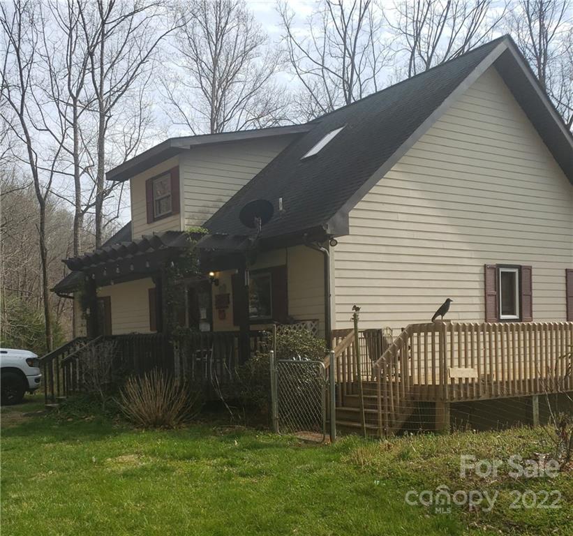 37 Timber Wolf Trail Cullowhee NC 28723