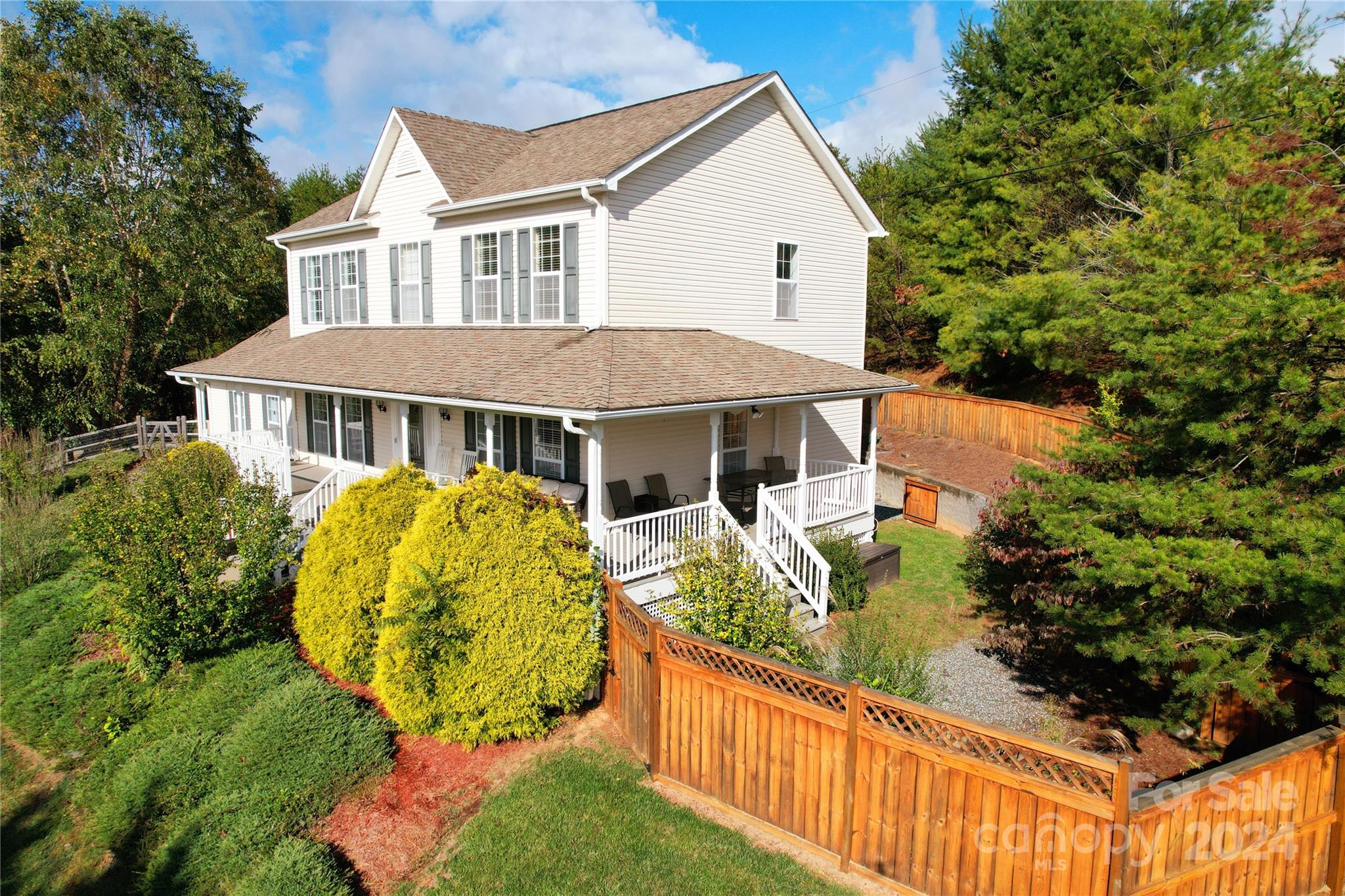 5 Retreat Place Weaverville NC 28787