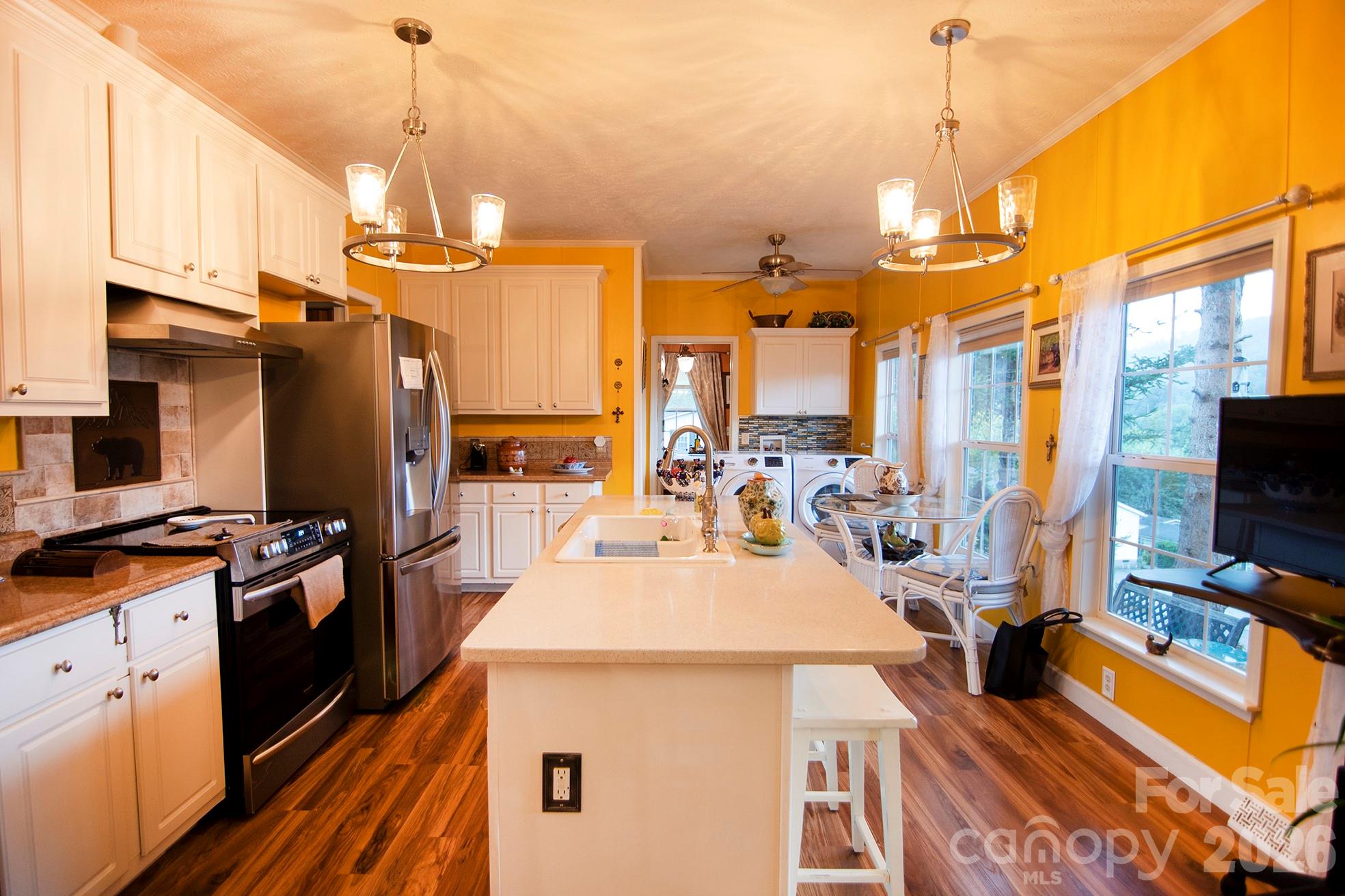 304 Golden Aster Road Swannanoa NC 28778
