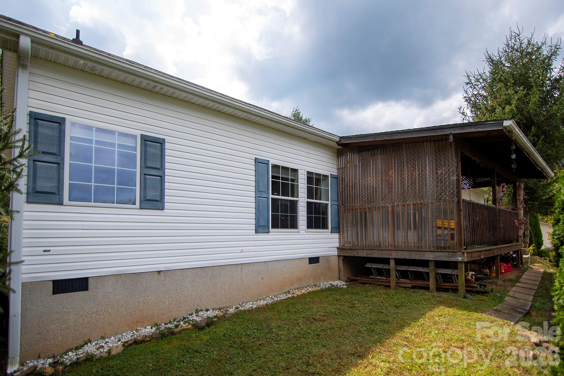 304 Golden Aster Road Swannanoa NC 28778