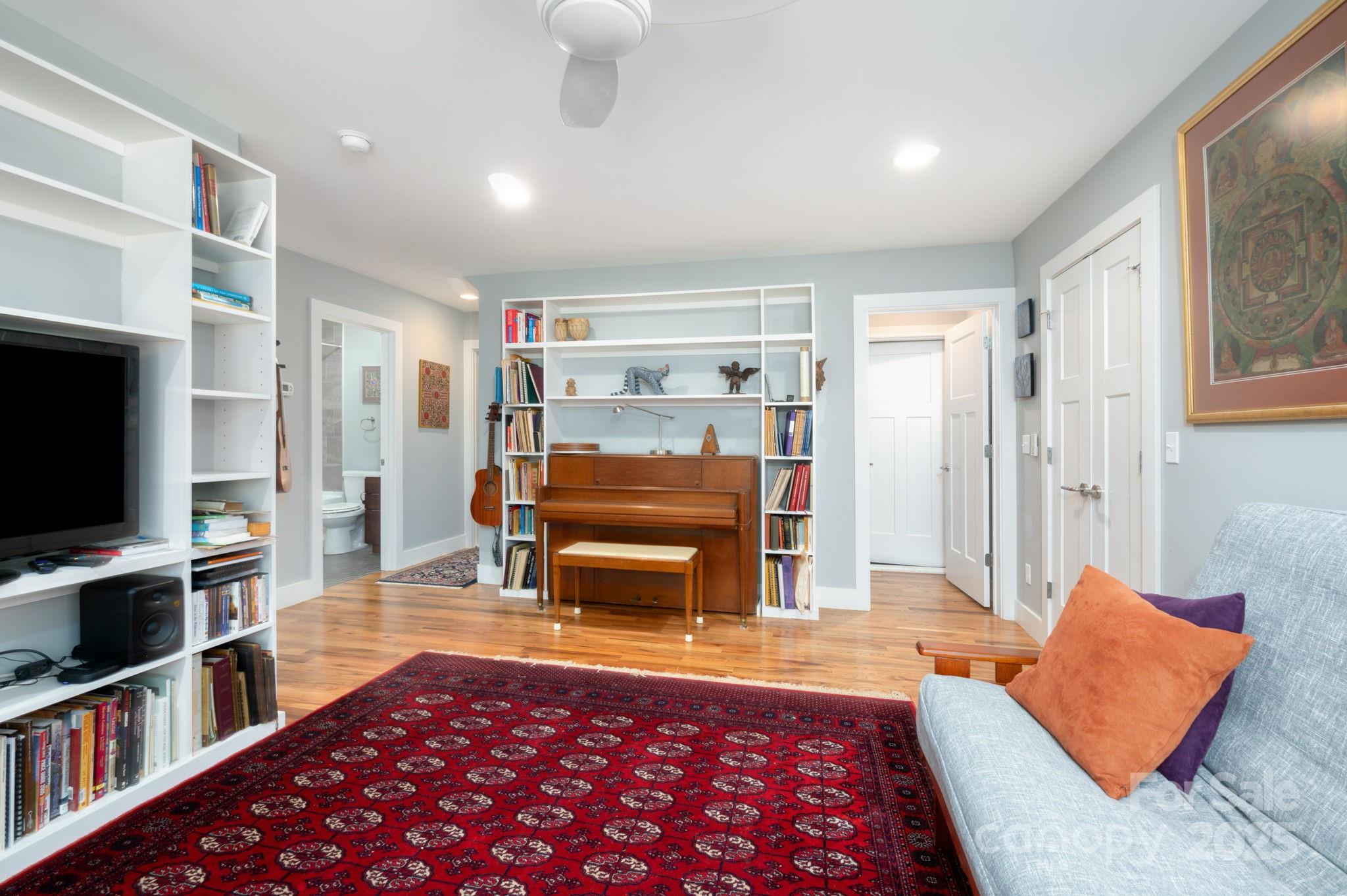 226 Sand Hill Road Asheville NC 28806
