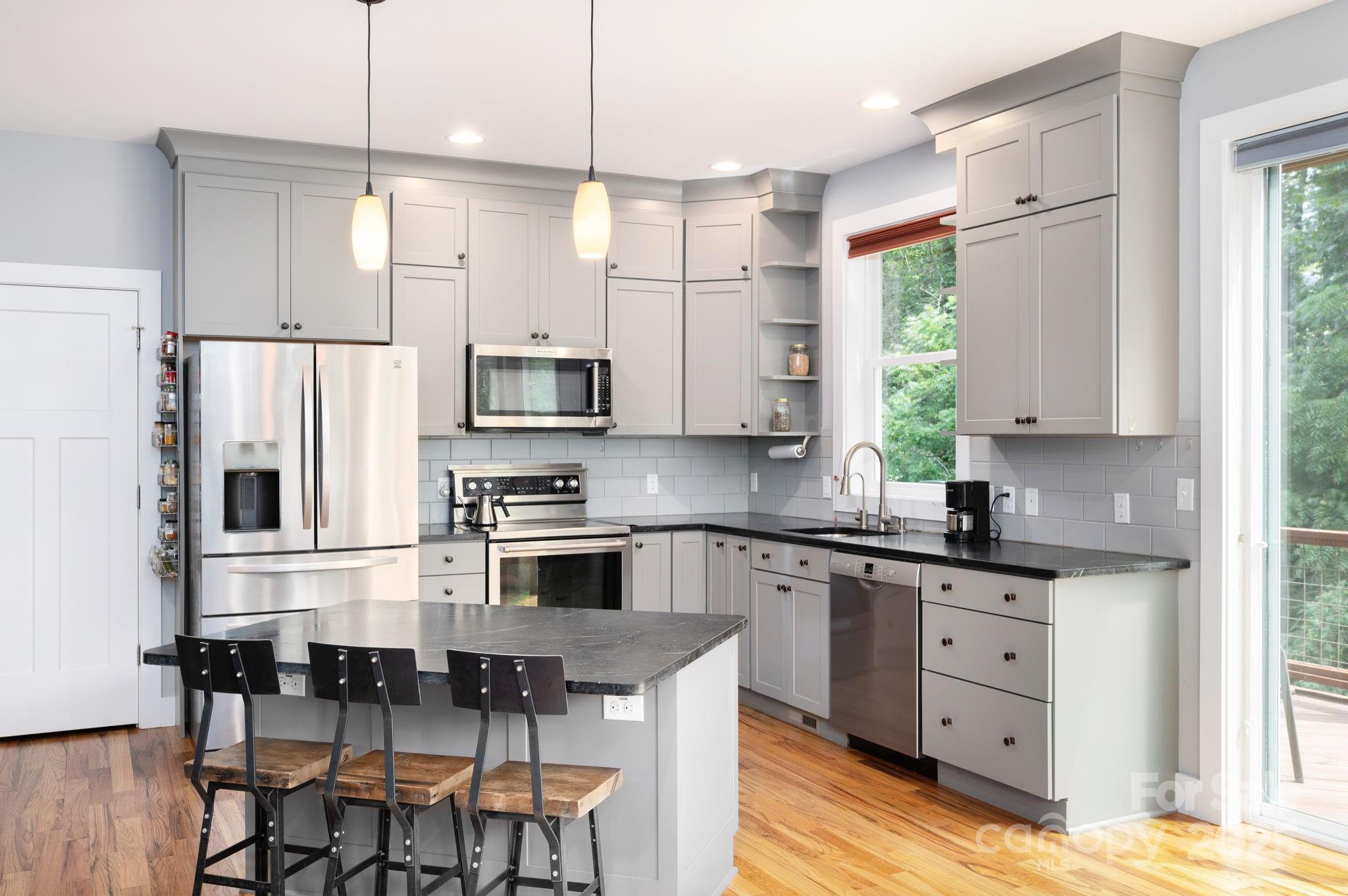 226 Sand Hill Road Asheville NC 28806