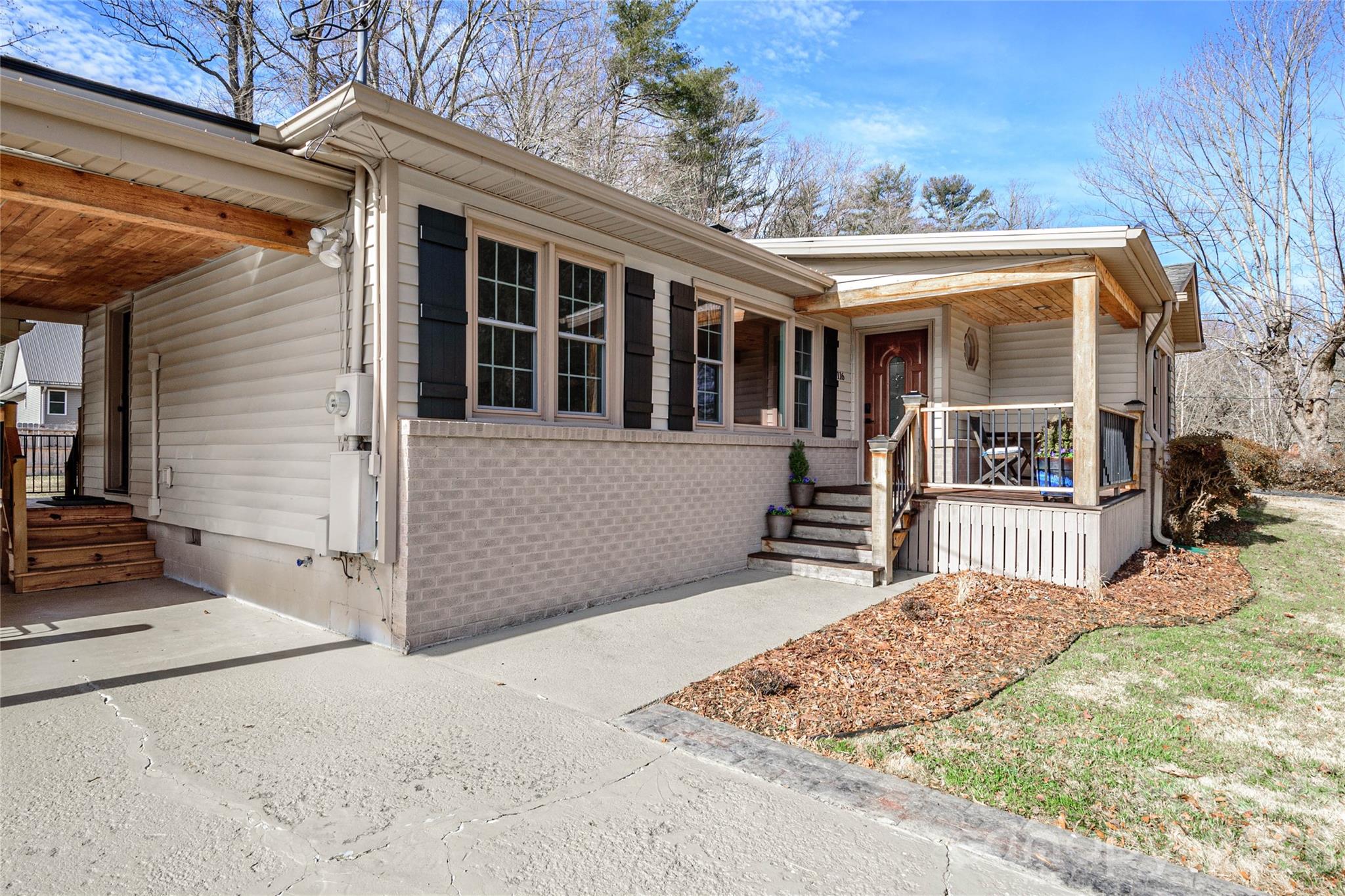 116 Thornbird Avenue Hendersonville NC 28792
