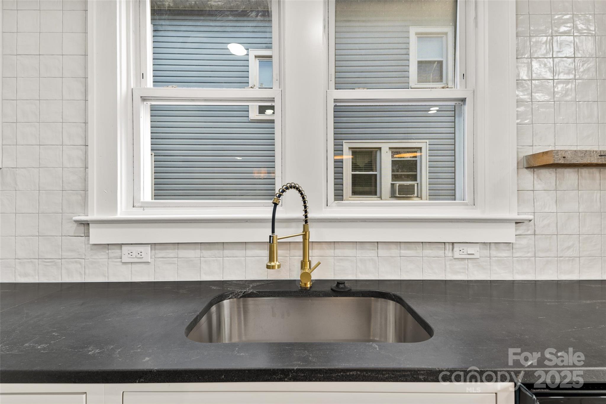 71 Buchanan Avenue Asheville NC 28801