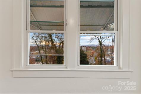 71 Buchanan Avenue Asheville NC 28801